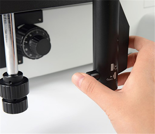 مجهر فحص أشباه الموصلات INTJ-51A